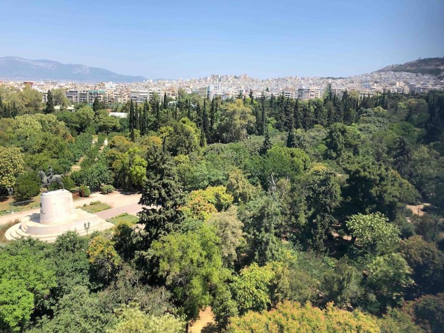 A Night At The Museum Apartment Athens